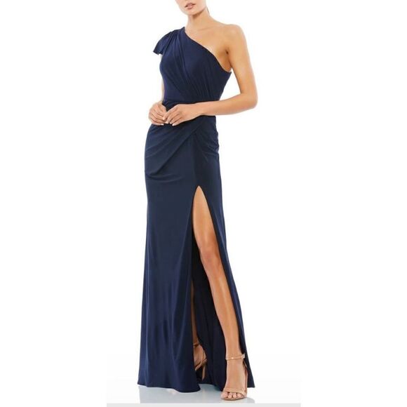 Mac Duggal Ruffle One-Shoulder Jersey Gown in Navy NWT Size 4 - Picture 2 of 10